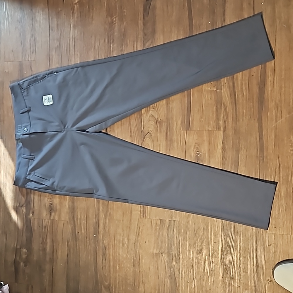Vuori Men's Gray Pants